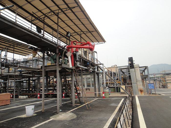 1589870387732609.jpg 1412襯四氟現(xiàn)場(chǎng)裝車.jpg